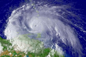 Co to jest tropikalny cyklon i jak się powstaje? Co to jest tropikalny cyklon i jak się powstaje?